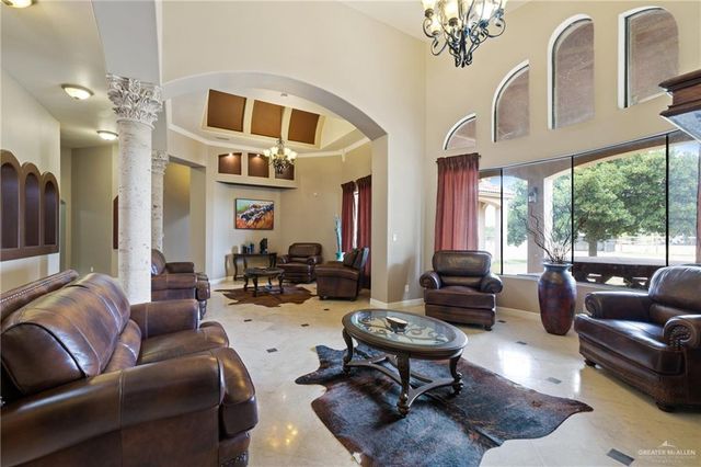 22209 Uresti Road, Edinburg, TX 78542