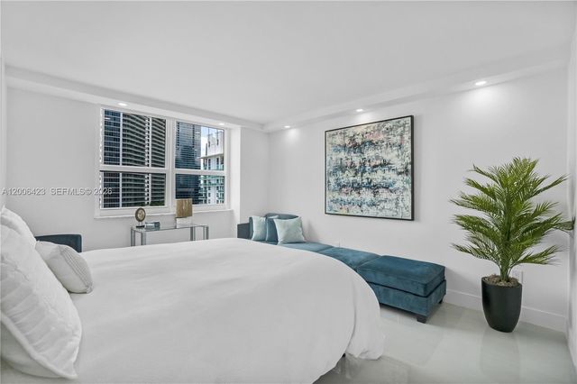 1155 Brickell Bay Dr 2003, Miami, FL 33131