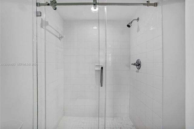 1155 Brickell Bay Dr 2003, Miami, FL 33131