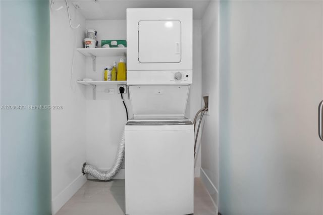 1155 Brickell Bay Dr 2003, Miami, FL 33131