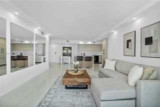 1155 Brickell Bay Dr 2003, Miami, FL 33131