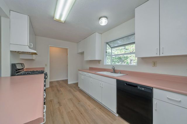 5270 Newtown Rd, Placerville, CA 95667