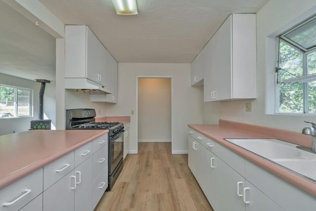 5270 Newtown Rd, Placerville, CA 95667