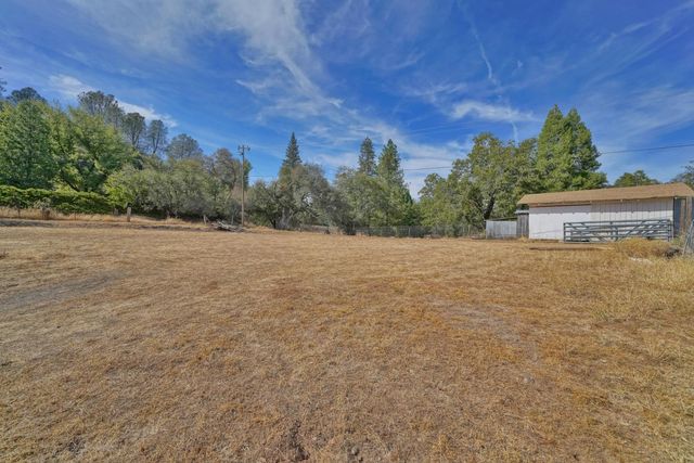 5270 Newtown Rd, Placerville, CA 95667
