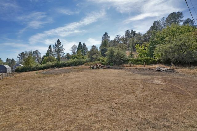 5270 Newtown Rd, Placerville, CA 95667