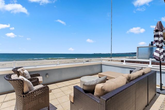 325 Beach Drive, Aptos, CA 95003