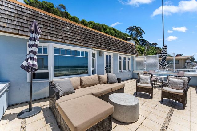 325 Beach Drive, Aptos, CA 95003