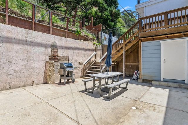325 Beach Drive, Aptos, CA 95003