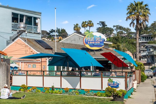 325 Beach Drive, Aptos, CA 95003