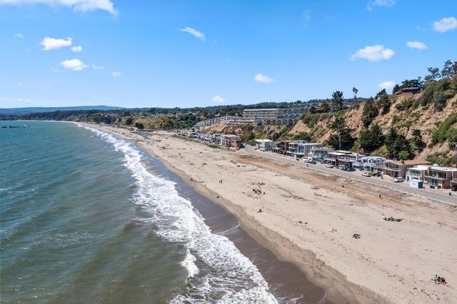 325 Beach Drive, Aptos, CA 95003