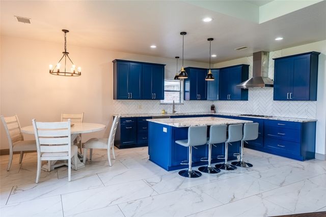 5730 Creek Crossing Lane, Sachse, TX 75048