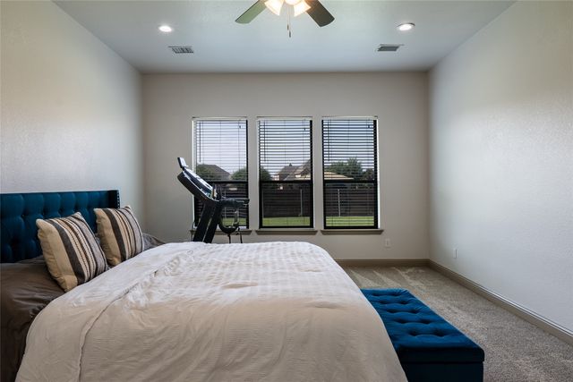 5730 Creek Crossing Lane, Sachse, TX 75048