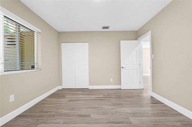11919 NE 8th Avenue, Biscayne Park, FL 33161