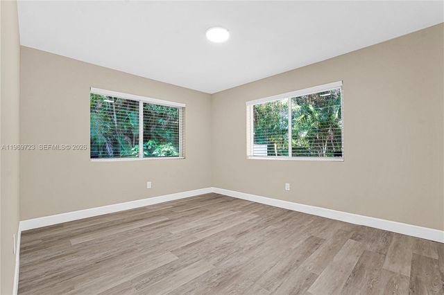 11919 NE 8th Avenue, Biscayne Park, FL 33161