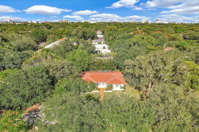 11919 NE 8th Avenue, Biscayne Park, FL 33161