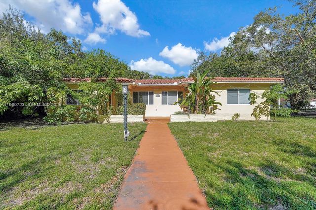 11919 NE 8th Avenue, Biscayne Park, FL 33161