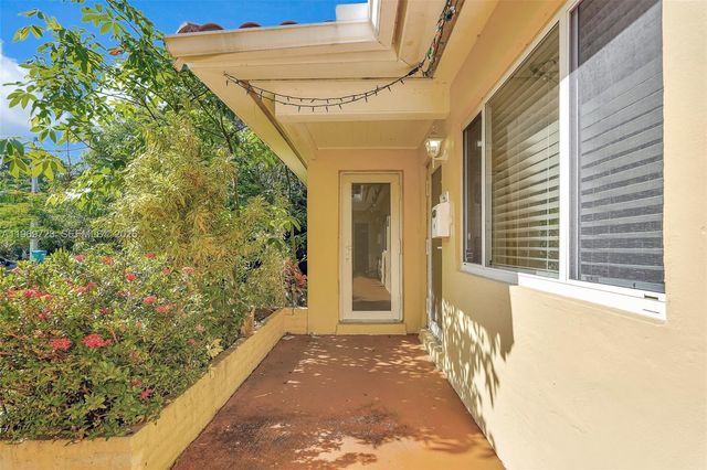 11919 NE 8th Avenue, Biscayne Park, FL 33161