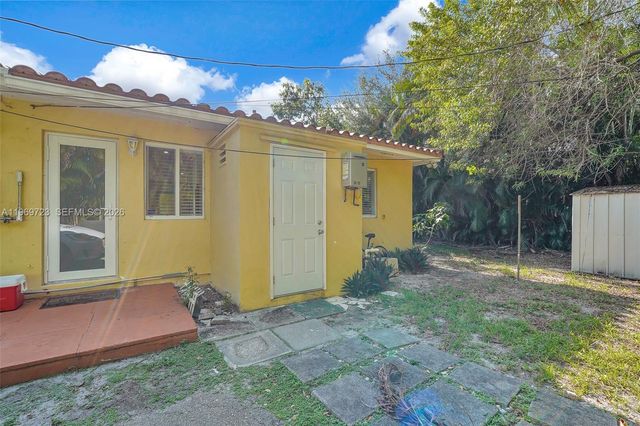 11919 NE 8th Avenue, Biscayne Park, FL 33161