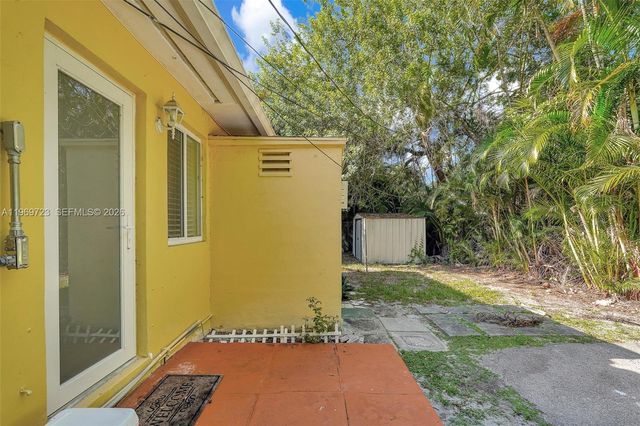 11919 NE 8th Avenue, Biscayne Park, FL 33161