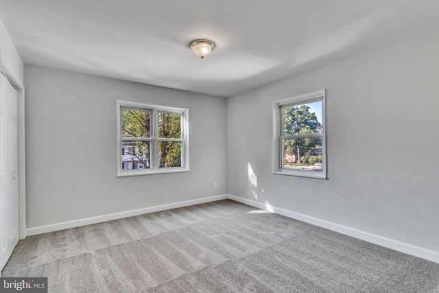 5809 FIFER, Alexandria, VA 22303