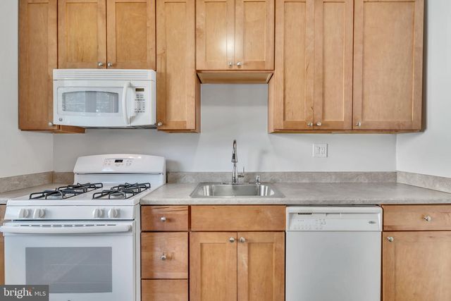 5809 FIFER, Alexandria, VA 22303
