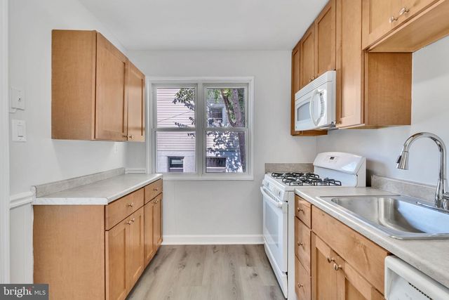 5809 FIFER, Alexandria, VA 22303