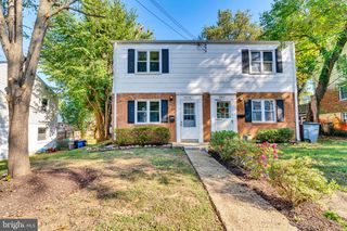 5809 FIFER, Alexandria, VA 22303