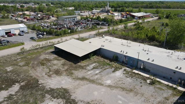 611 Azalea Drive, Muskogee, OK 74401