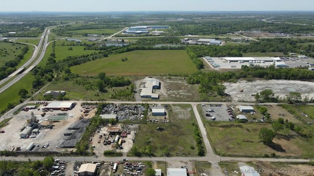 611 Azalea Drive, Muskogee, OK 74401