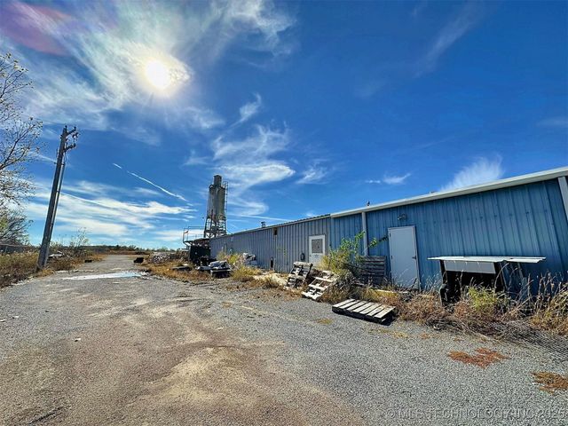 611 Azalea Drive, Muskogee, OK 74401