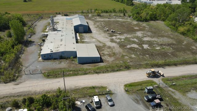 611 Azalea Drive, Muskogee, OK 74401