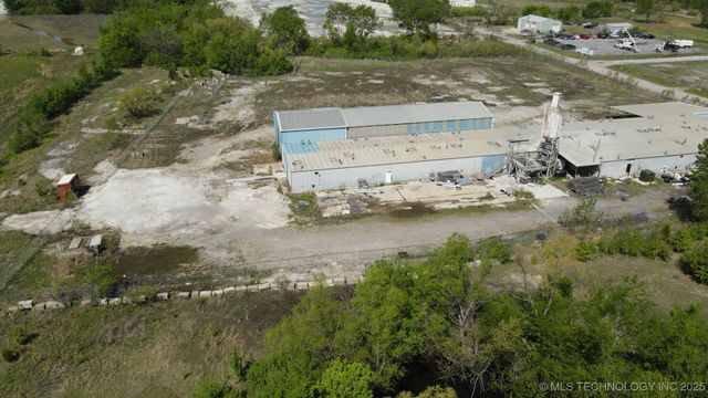 611 Azalea Drive, Muskogee, OK 74401