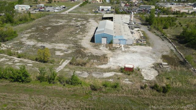 611 Azalea Drive, Muskogee, OK 74401