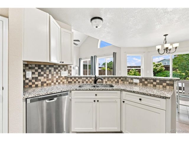8859 Cloverleaf Cir, Parker, CO 80134