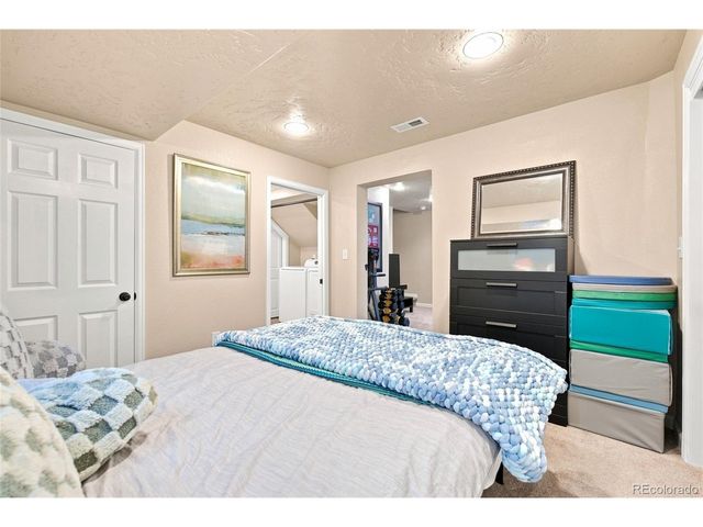 8859 Cloverleaf Cir, Parker, CO 80134