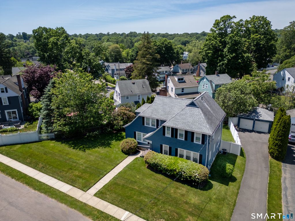 180 Rockland Road, Fairfield, CT 06825