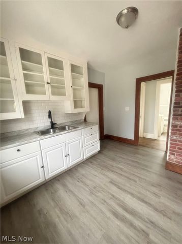 3191 W 92nd Street 2, Cleveland, OH 44102
