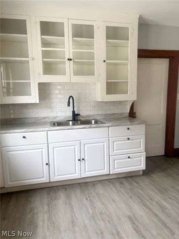 3191 W 92nd Street 2, Cleveland, OH 44102