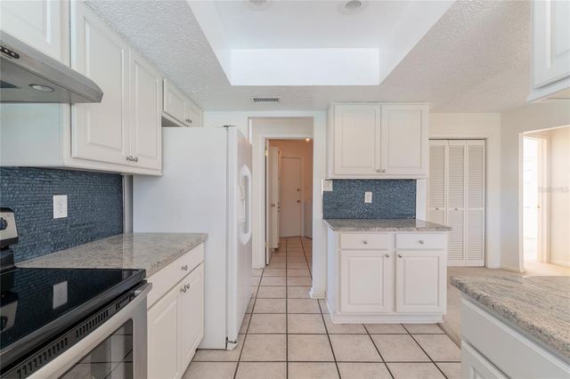 4726 WINDFLOWER CIRCLE, Tampa, FL 33624