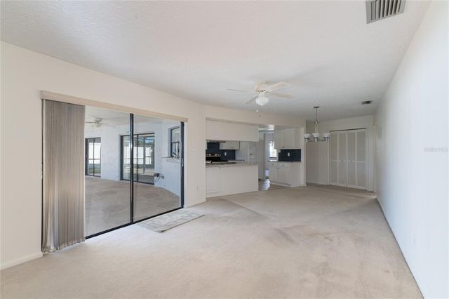 4726 WINDFLOWER CIRCLE, Tampa, FL 33624