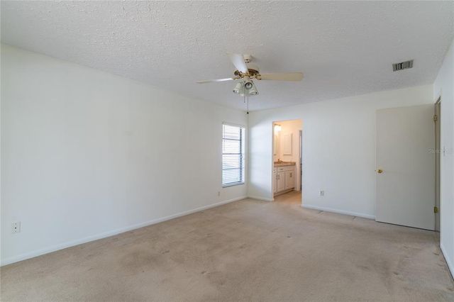 4726 WINDFLOWER CIRCLE, Tampa, FL 33624