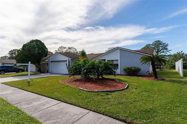4726 WINDFLOWER CIRCLE, Tampa, FL 33624