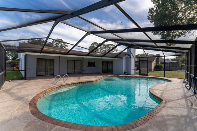4726 WINDFLOWER CIRCLE, Tampa, FL 33624