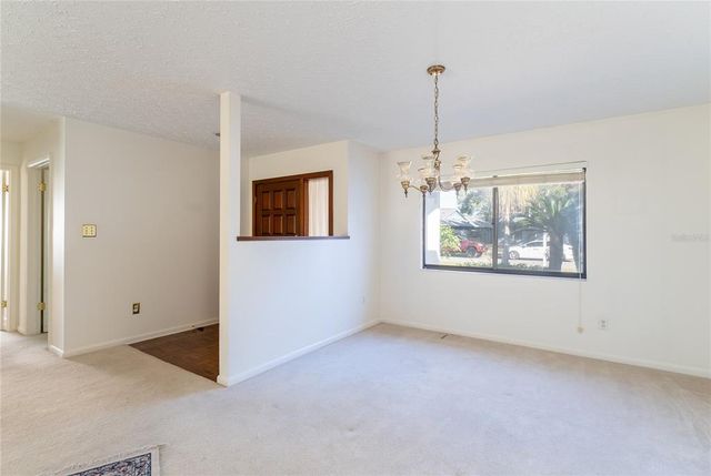 4726 WINDFLOWER CIRCLE, Tampa, FL 33624