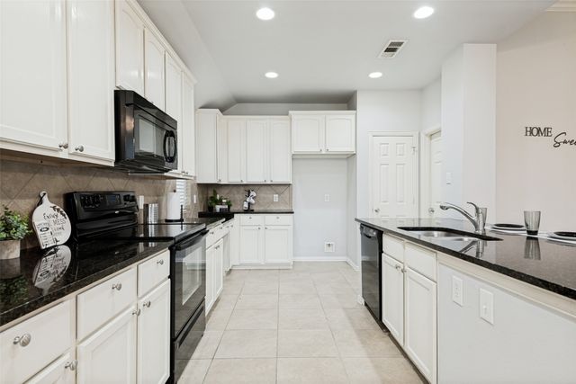 2028 Uvalde Drive, Forney, TX 75126