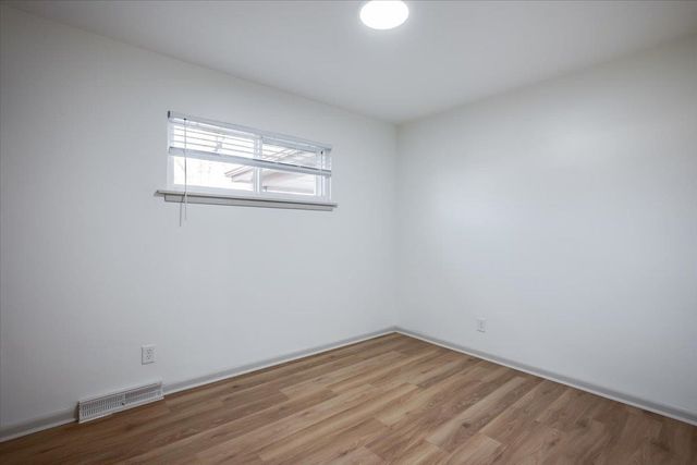 1026 S Eastern St, Wichita, KS 67207