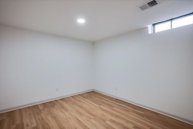 1026 S Eastern St, Wichita, KS 67207