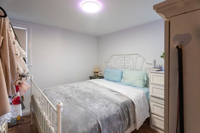 45 Quenames Rd, Chilmark, MA 02535