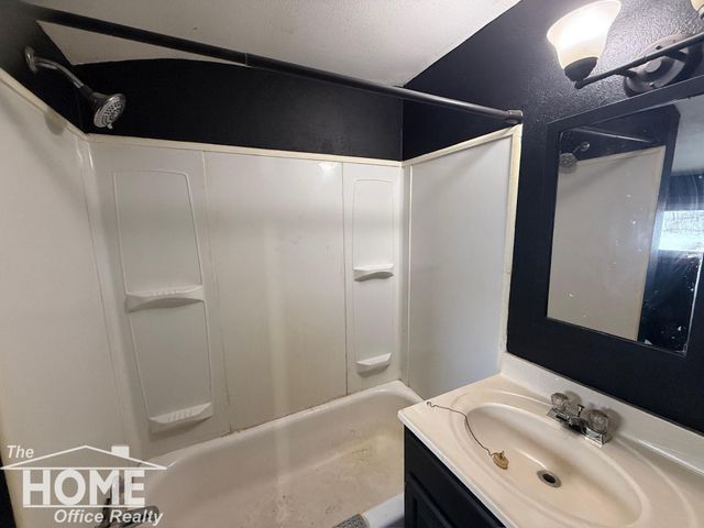 721 Wright Avenue, Owosso, MI 48867