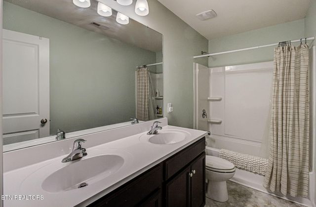 5490 Calvert Lane, Knoxville, TN 37918